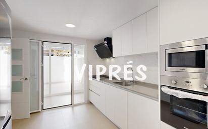 Cuina de Pis en venda en Cáceres Capital amb Aire condicionat i Terrassa