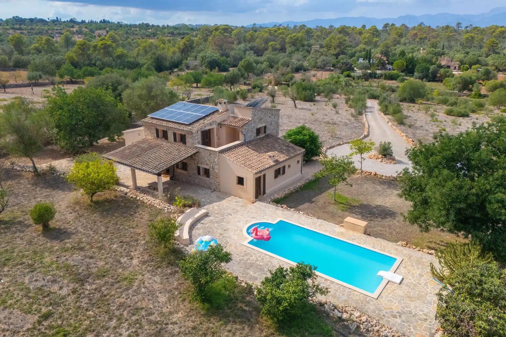 Casa rústica amb terrassa en venda a Sineu, imagen 2