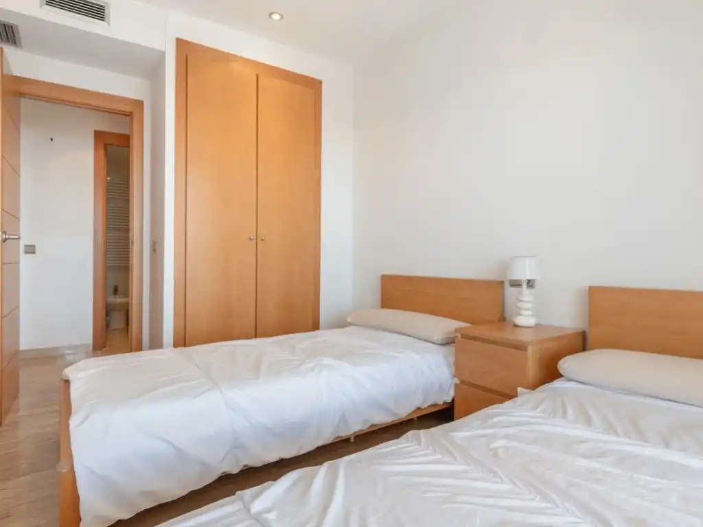 Dachboden zur Miete in Calle Forcall, La Renegà-Torre Bellver-Les Platgetes