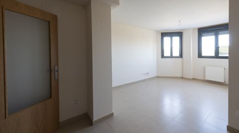 Foto 3 de Piso en venta en C/ Fresneda, Las Cañas, Guadalajara Capital
