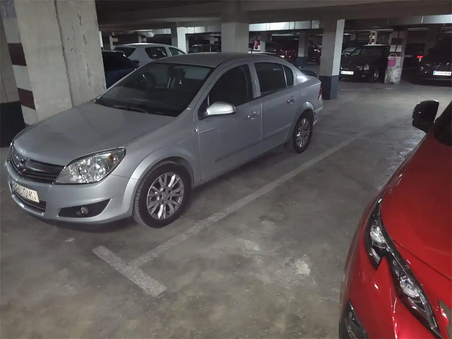 Parkplatz von Garage zur Miete in Madrid