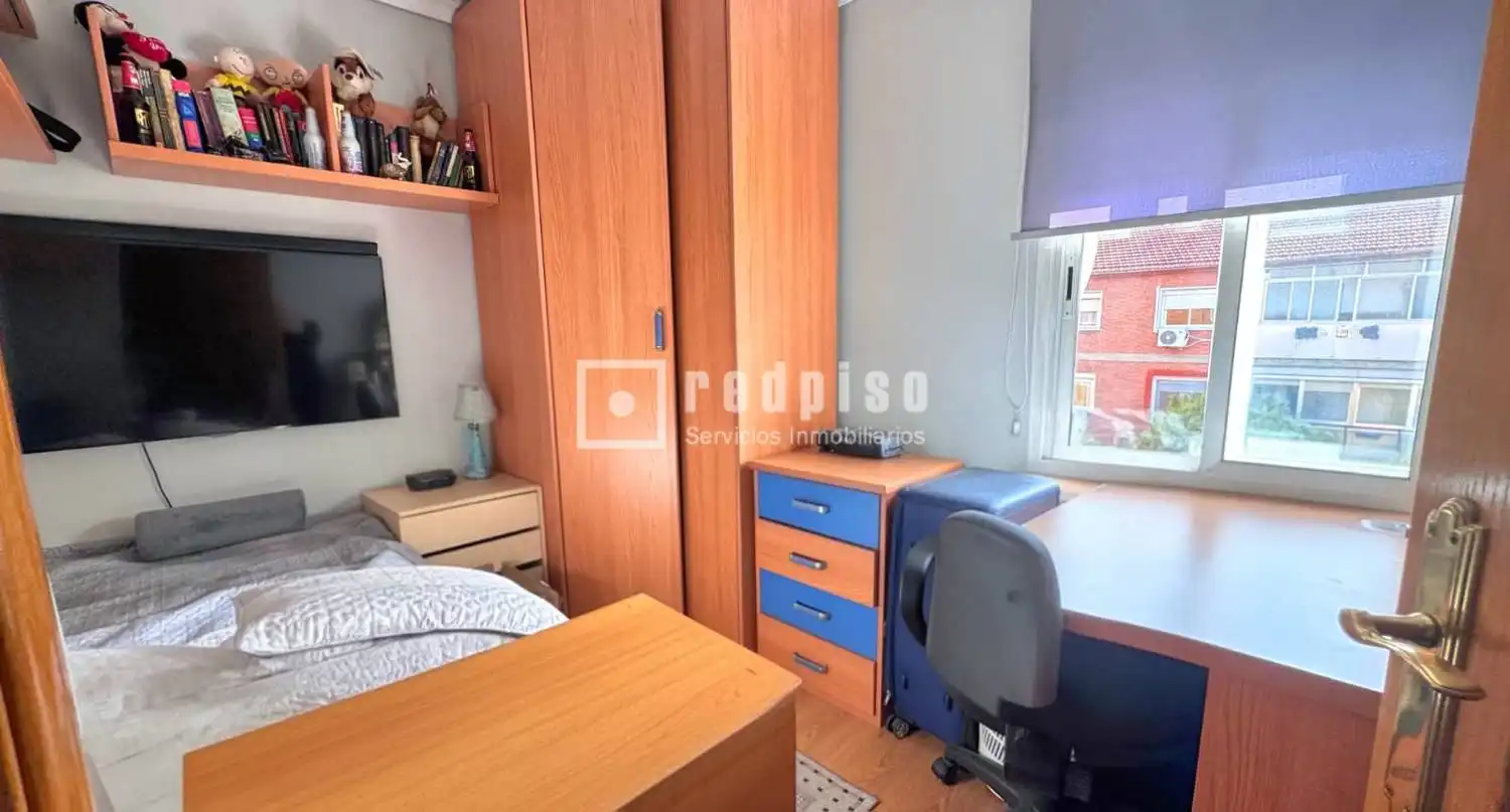 Bedroom of Flat for sale in Alcalá de Henares  with Air Conditioner, Heating and Terrace