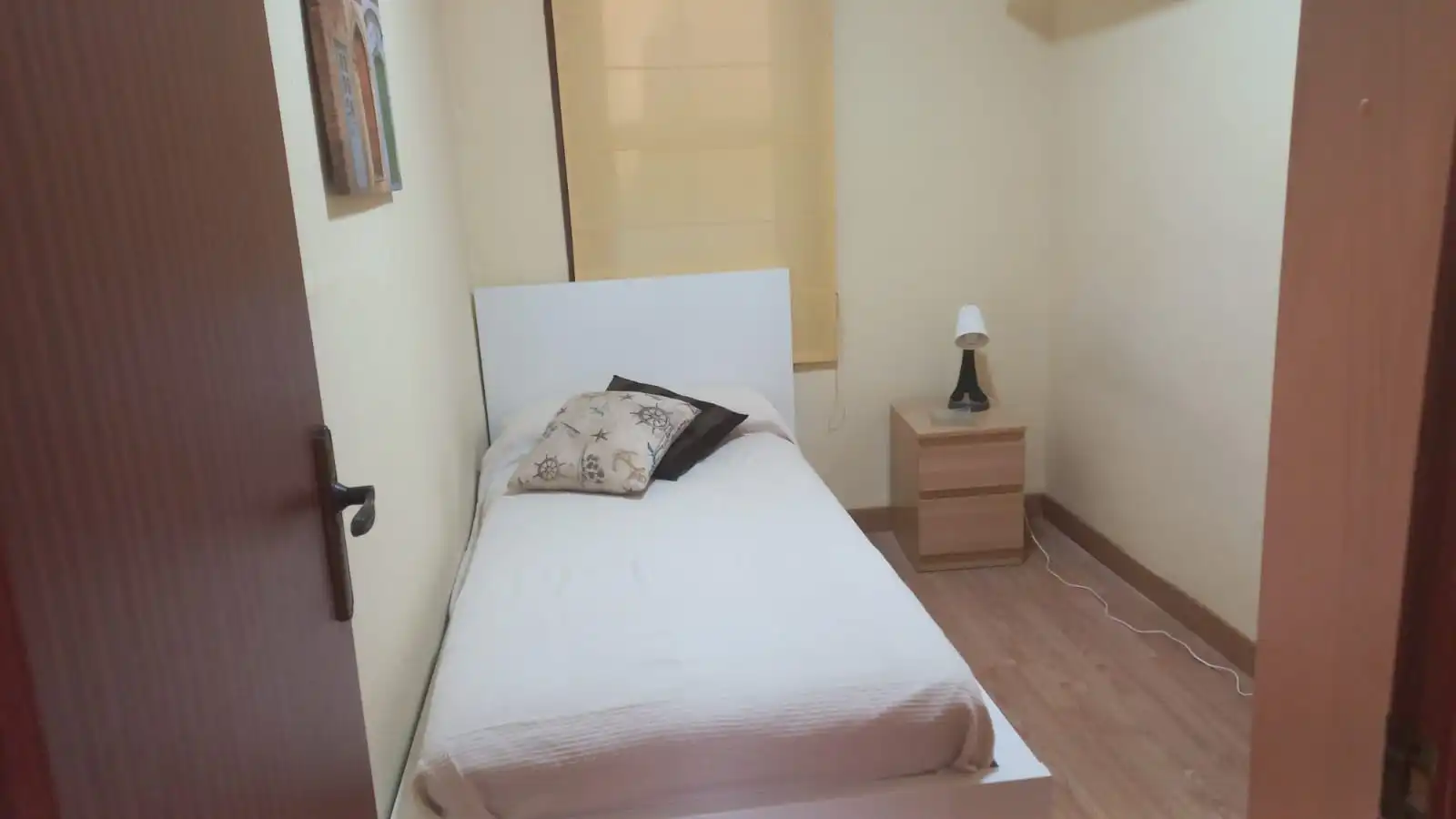 Bedroom of Flat for rent in Zaragoza  with Heating, Parquet flooring and Furnished