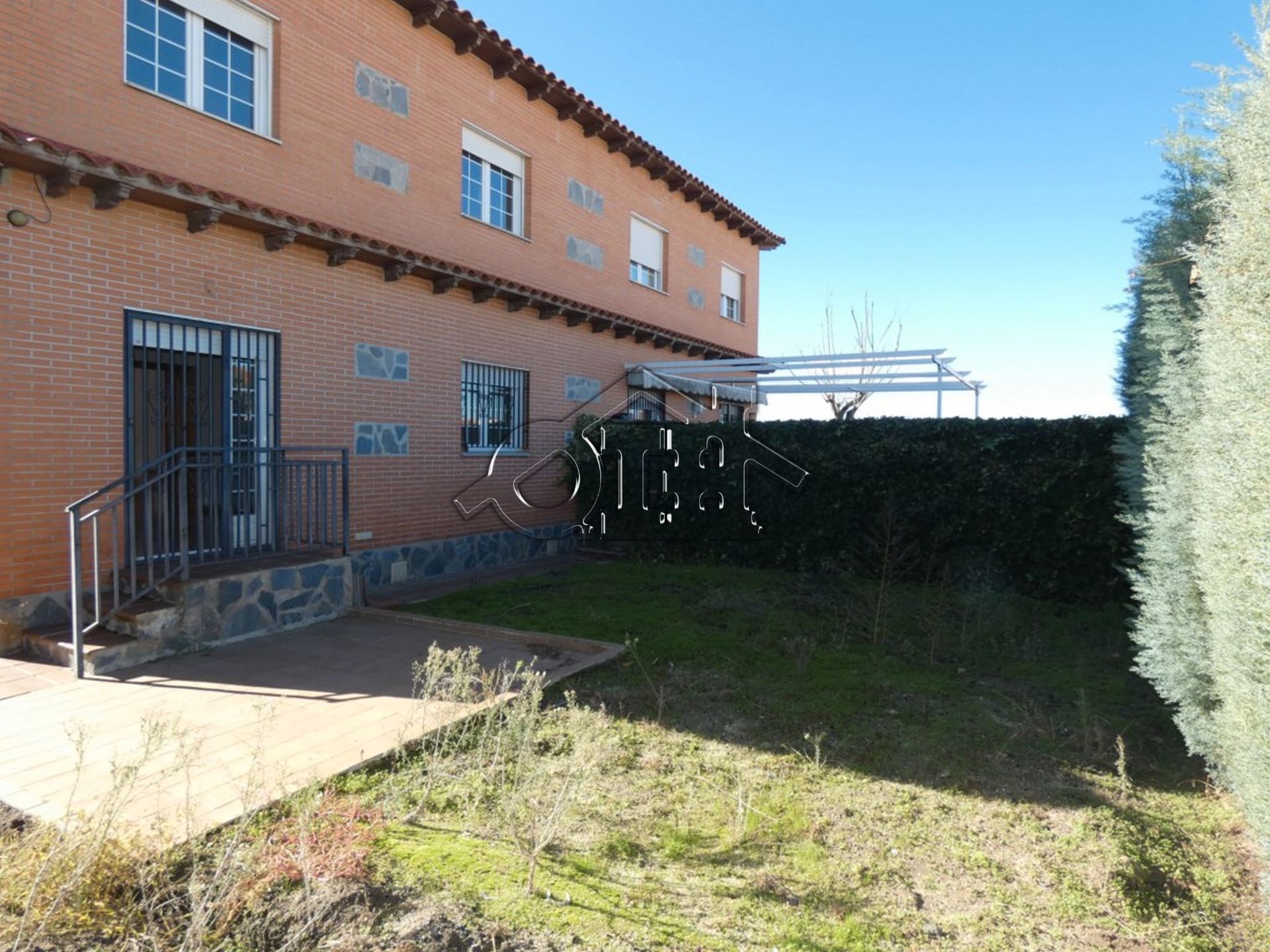 Vista exterior de Casa o xalet en venda en Carranque amb Calefacció, Jardí privat i Traster