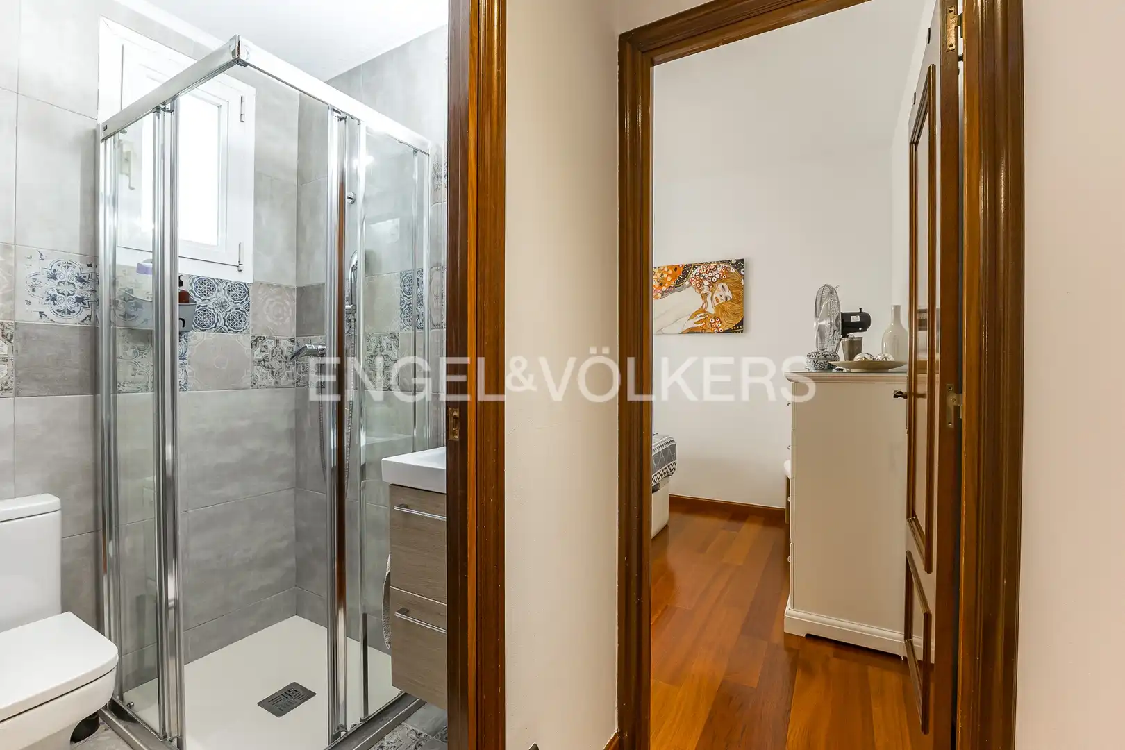 Bathroom of Flat for sale in Barcelona  with Air Conditioner, Heating and Parquet flooring