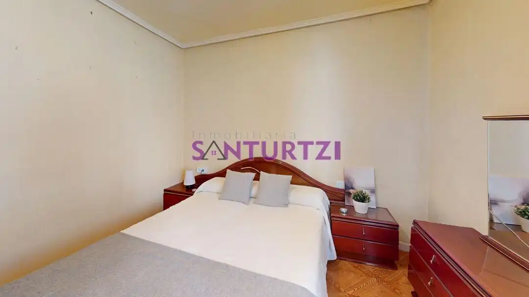 Flat for sale in La Txitxarra - Murrieta - Parke Santurtzi