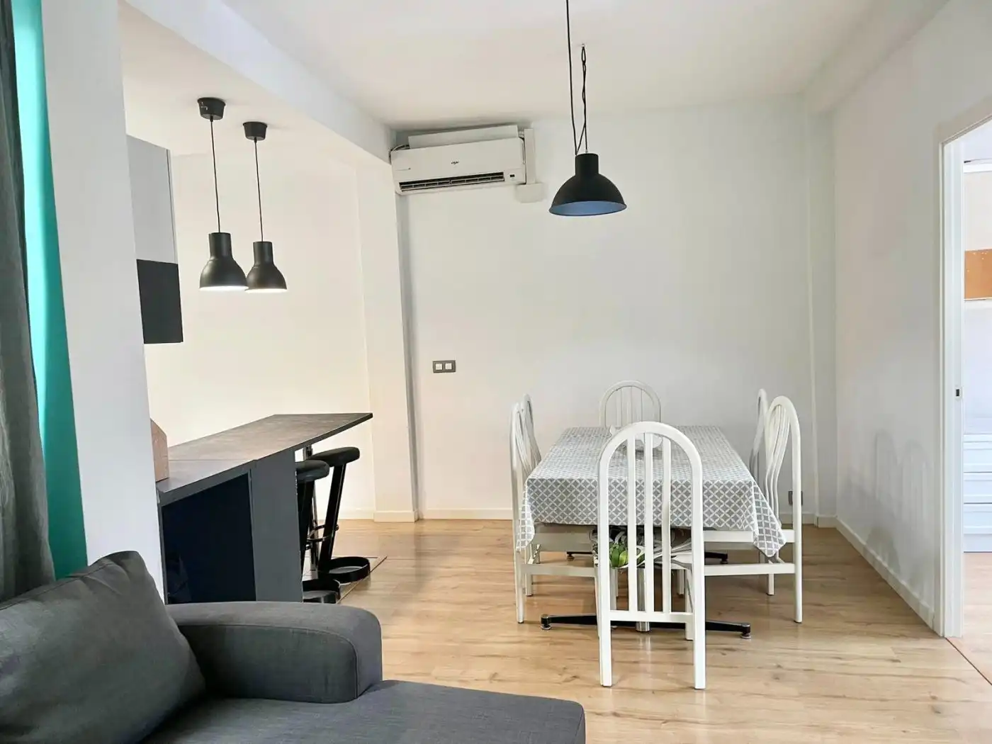 Comedor de Piso de alquiler en Valencia con Aire acondicionado, Calefacción y Parquet