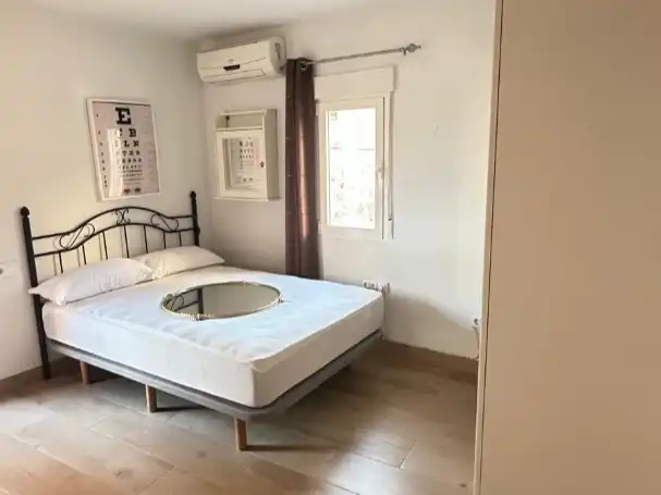 Bedroom of Houses for rent in Plasencia  with Air Conditioner, Terrace and Furnished