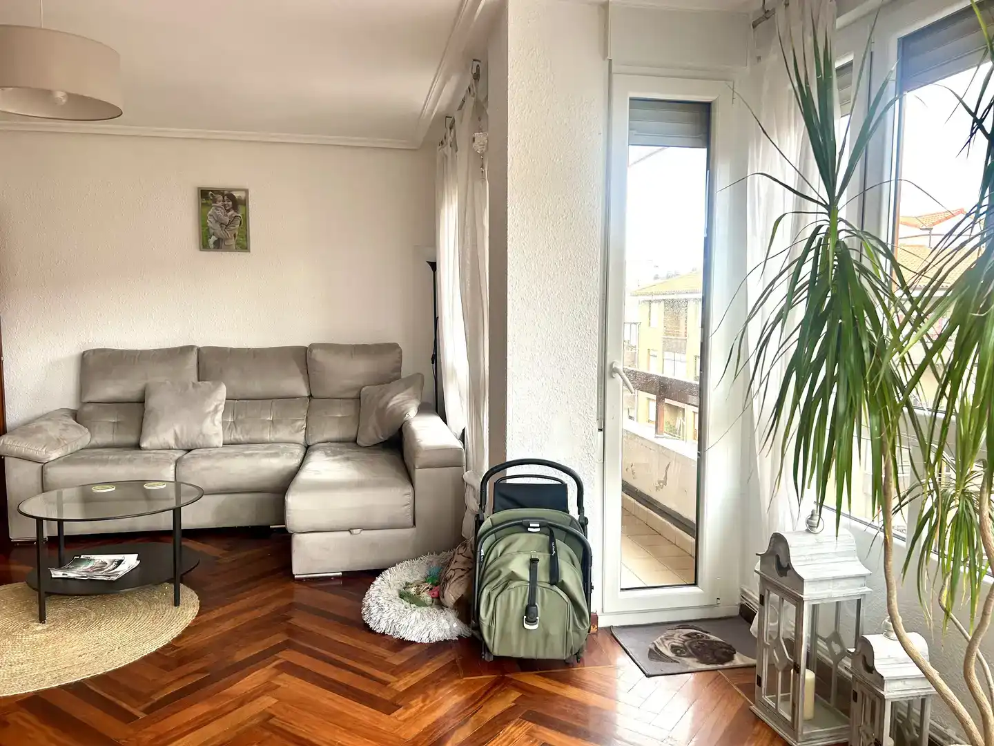 Sala de estar de Piso en venta en Camargo con Parquet, Amueblado y Balcón