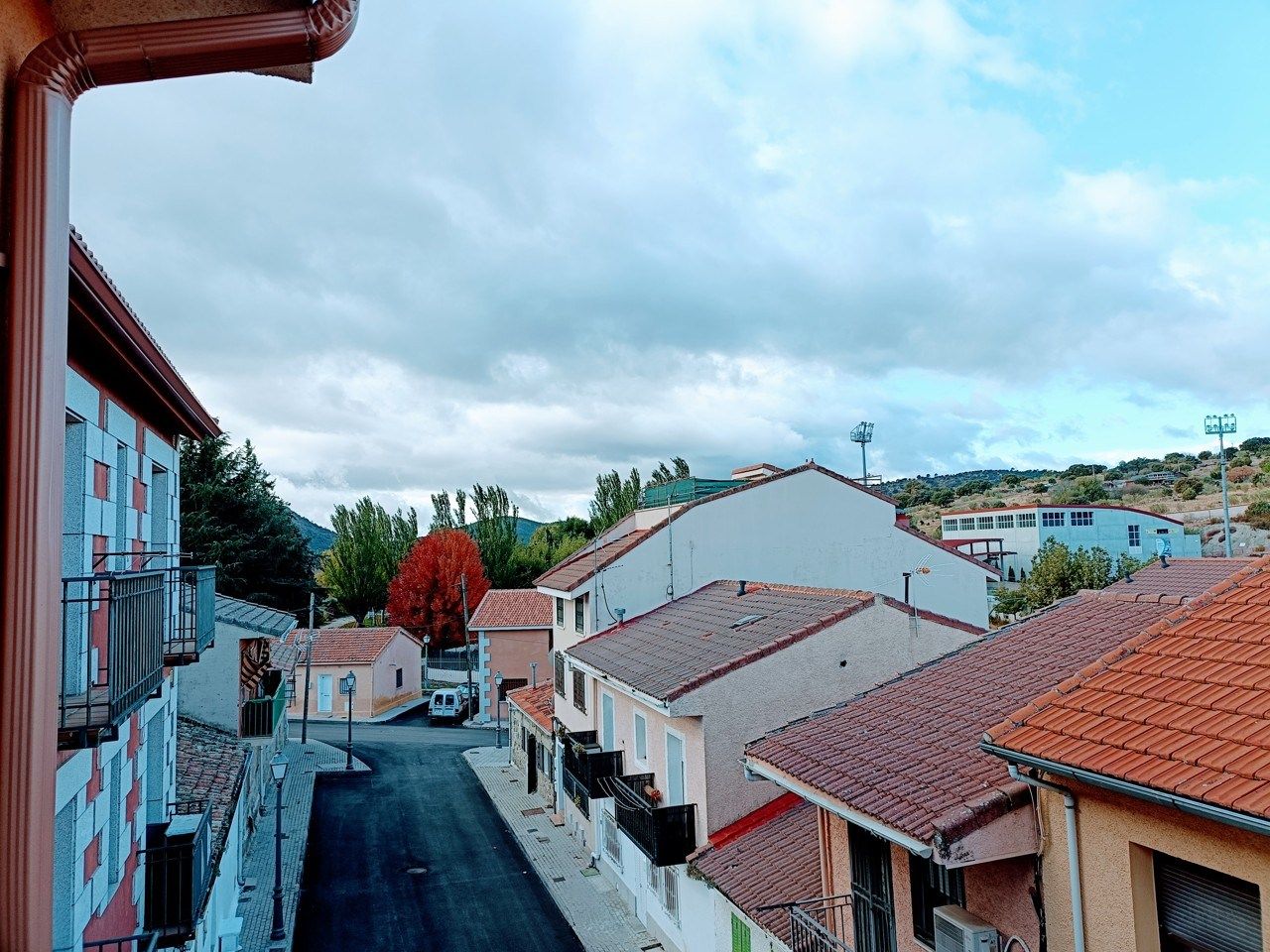 Vista exterior de Pis de lloguer en Robledo de Chavela amb Aire condicionat, Terrassa i Forn