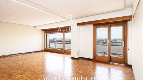 Foto 2 de Piso en venta en Canfranc, Paseo Independencia, Zaragoza Capital