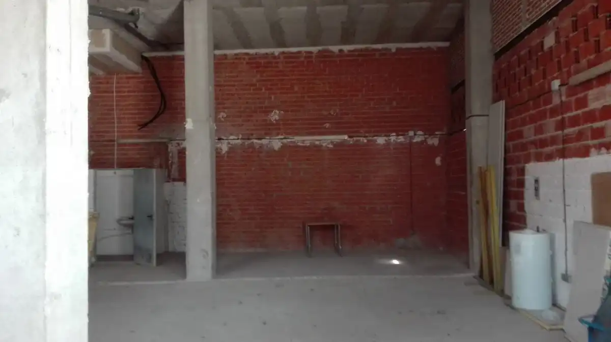 Business premises to rent in mestre serrano