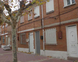 Exterior view of Single-family semi-detached for sale in Valladolid Capital