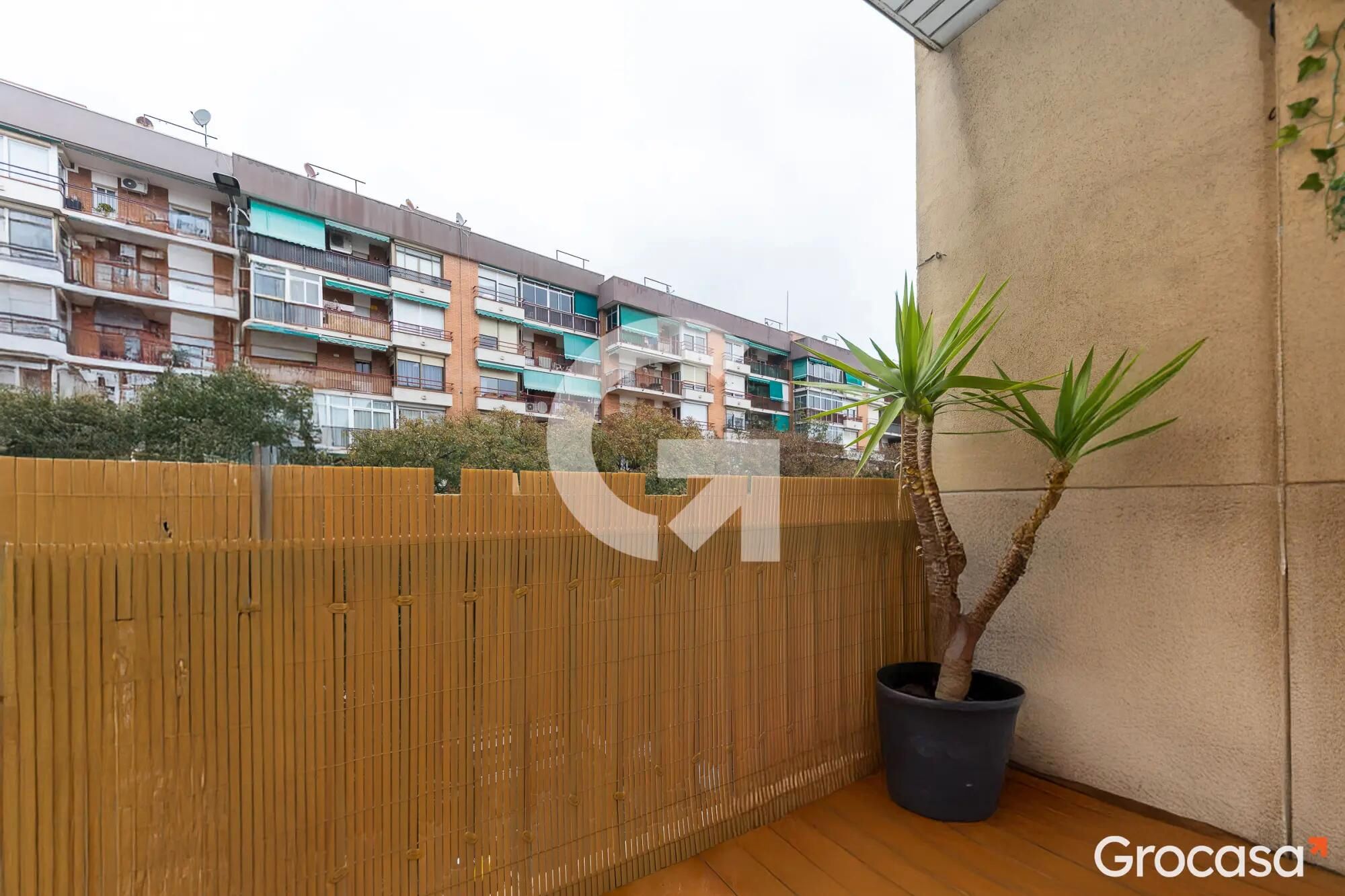 Terrassa de Pis en venda en Gavà amb Traster, Forn i TV