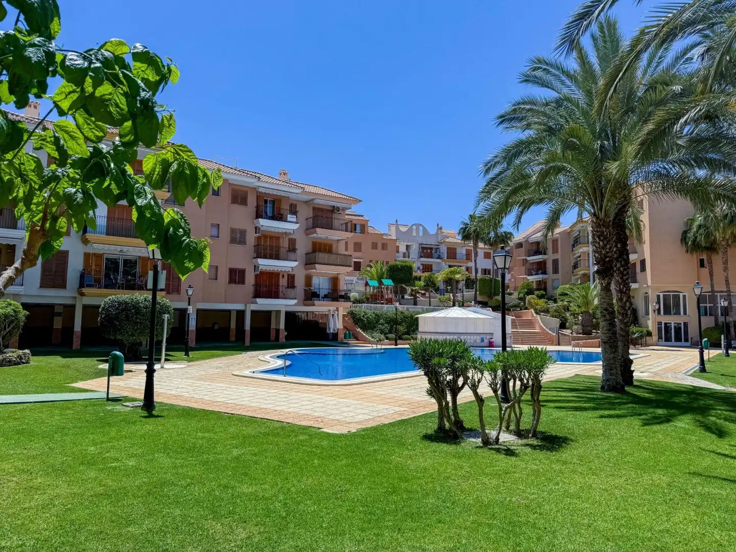 Schwimmbecken von Wohnung zum Verkauf in Mazarrón mit Klimaanlage, Balkon und Gemeinschaftspool