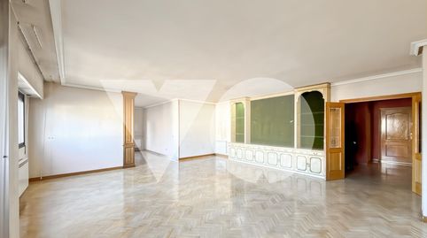 Foto 4 de Piso en venta en Costa Brava, Mirasierra, Madrid Capital