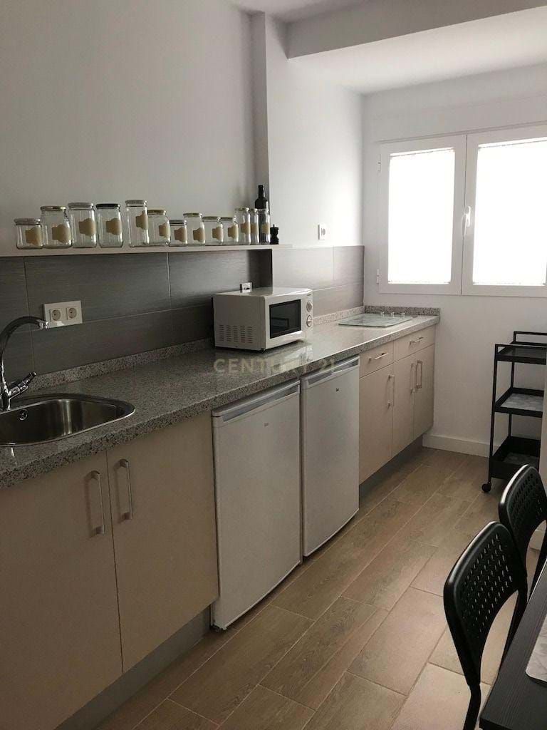 Kitchen of Flat to rent in  Granada Capital