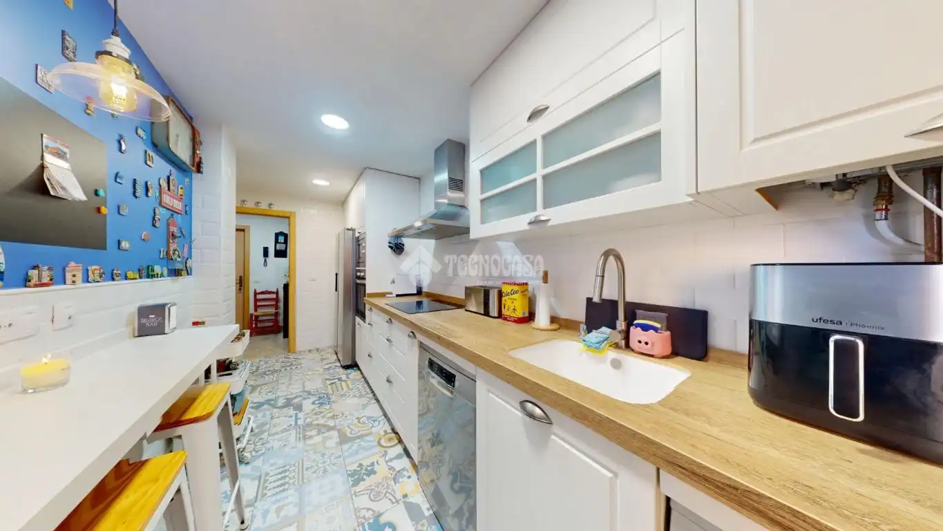 Cocina de Piso en venta en Azuqueca de Henares con Aire acondicionado, Calefacción y Parquet