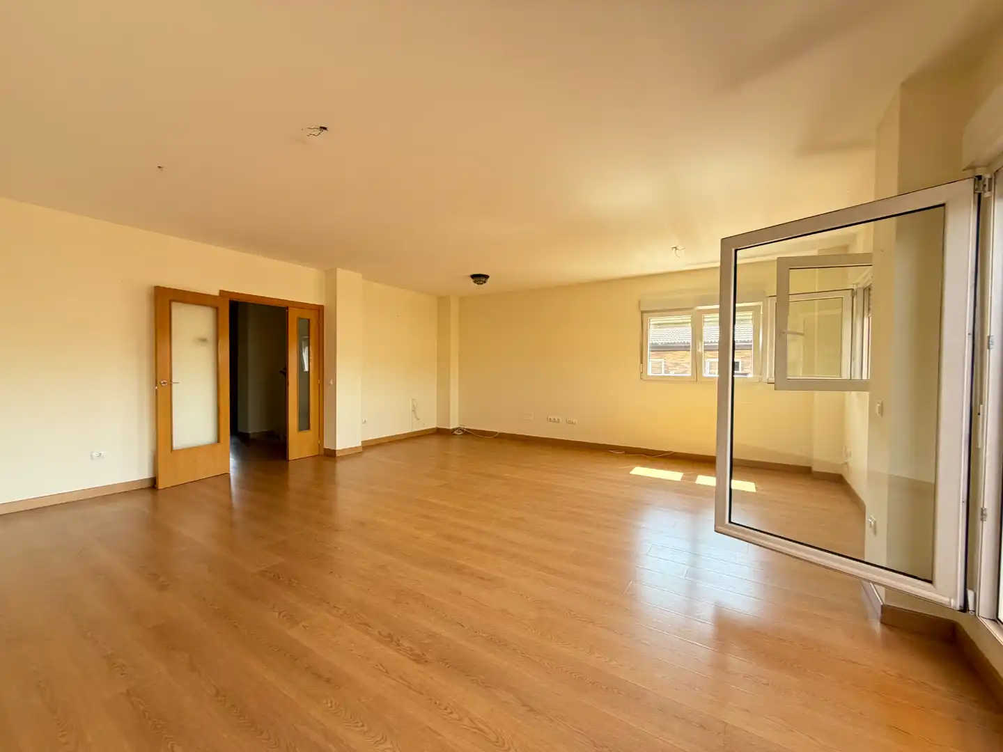 Sala de estar de Casa o chalet en venta en Colmenar Viejo con Calefacción, Jardín privado y Terraza