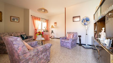 Foto 3 de Casa adosada en venta en Calle Numancia, Vecindario - El Doctoral - Cruce de Sardina, Santa Lucía de Tirajana