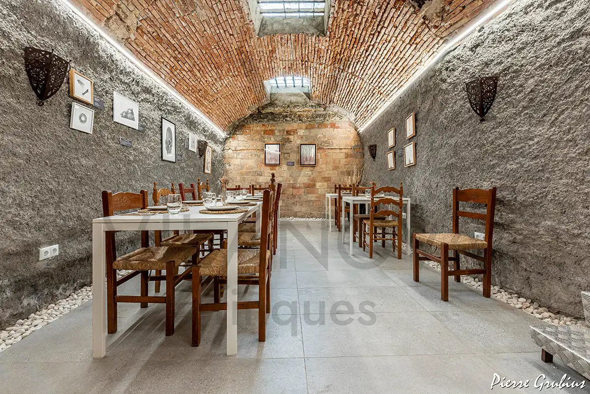 Commercial properties for rent in Falset  with Air Conditioner, Heating and Terrace
