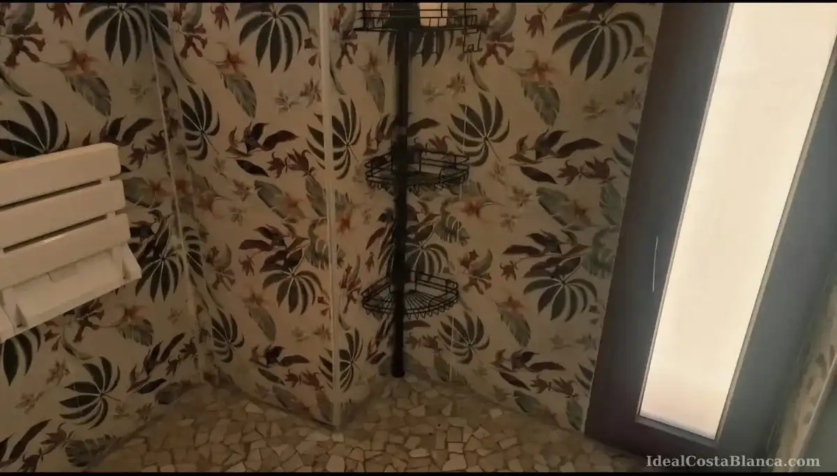 Baño de Casa adosada en venta en Confrides, Alicante