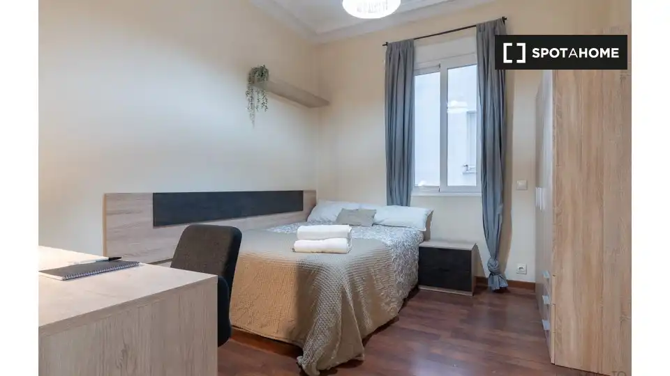 Habitación de Piso de alquiler en Madrid con Aire acondicionado, Calefacción y Amueblado