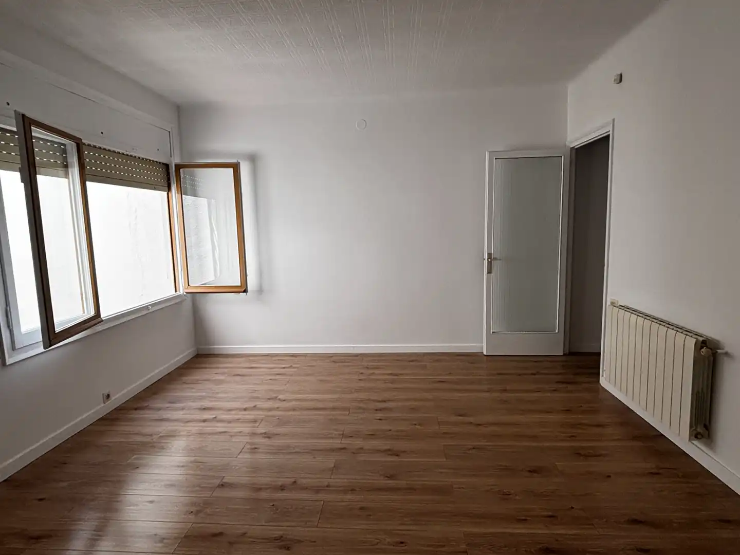 Bedroom of Flat for sale in Terrassa  with Heating, Parquet flooring and Terrace