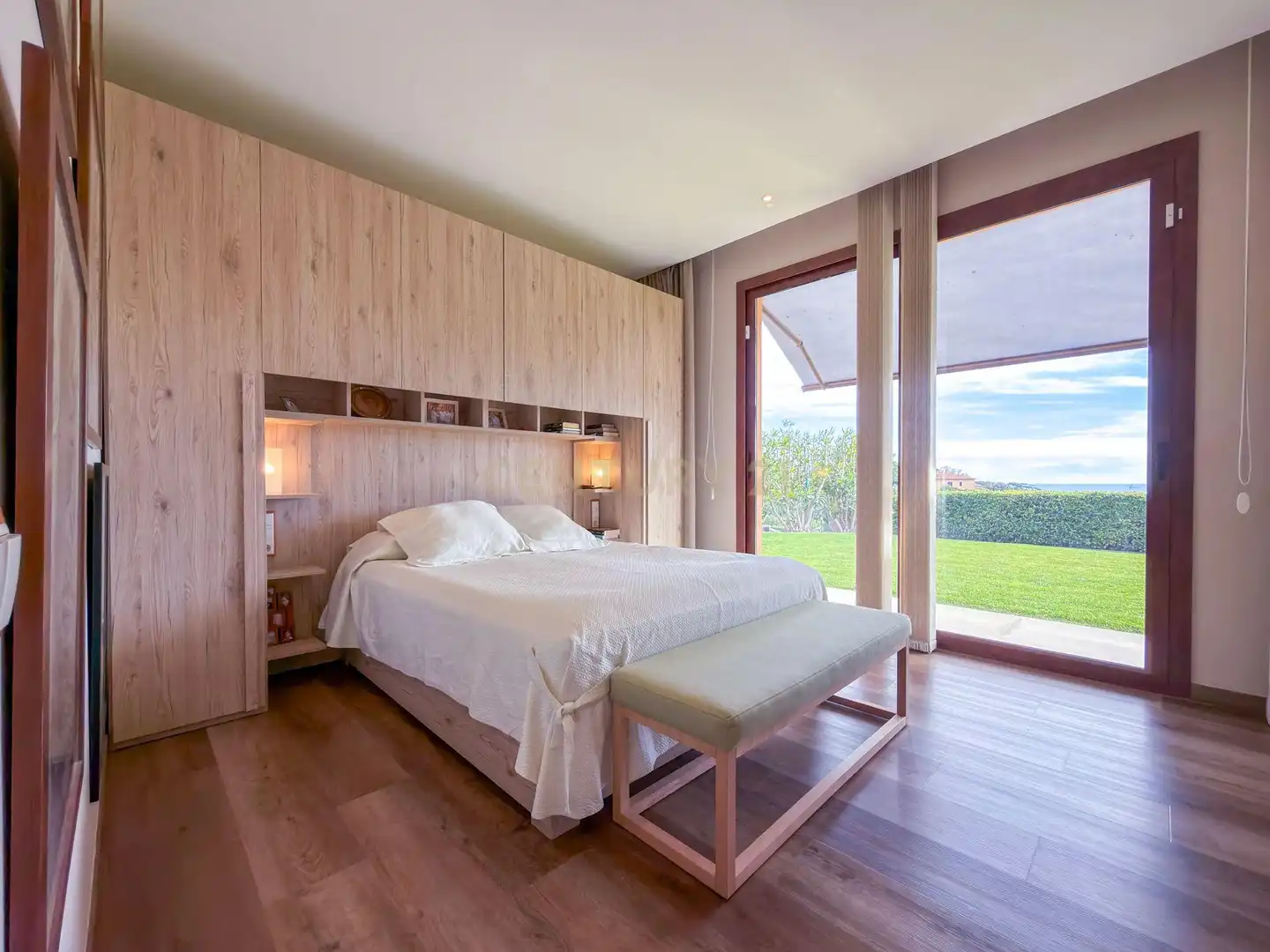 Dormitori de Casa o xalet en venda en Sant Vicenç de Montalt amb Aire condicionat, Jardí privat i Traster
