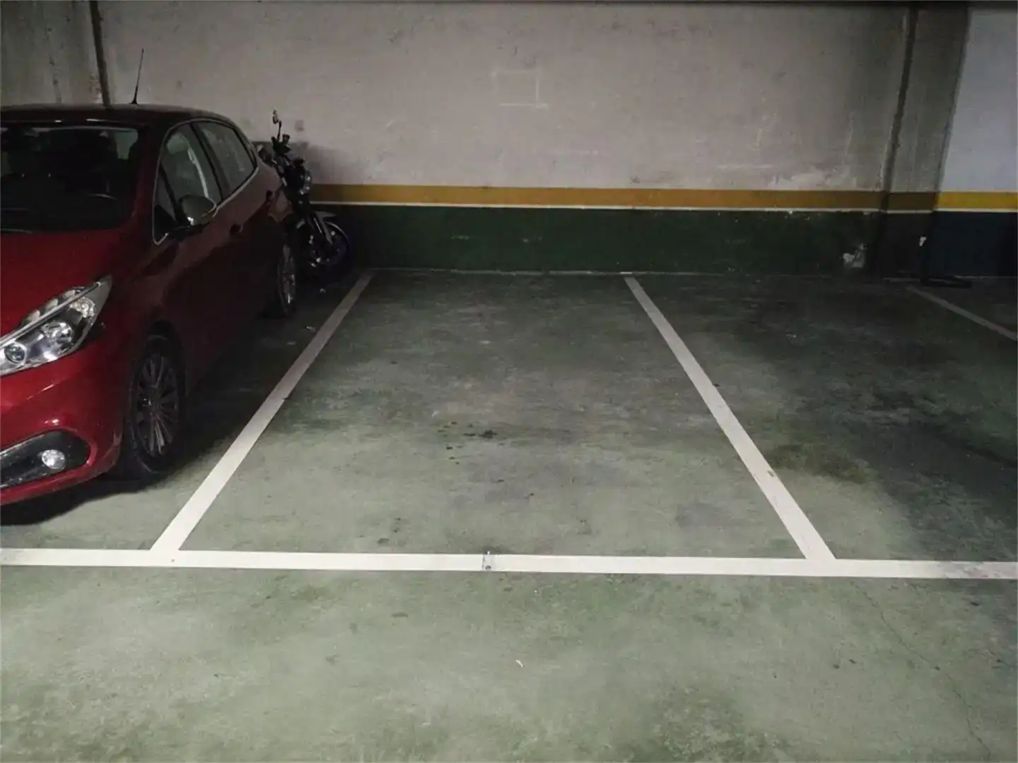 Aparcament de Garatge en venda en Centro Urbano