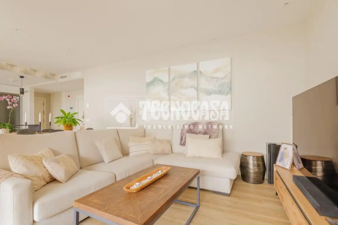 Sala de estar de Piso en venta en Tres Cantos con Aire acondicionado, Trastero y Balcón