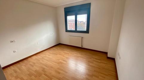 Foto 4 de Pis en venda a La Calzada, Asturias