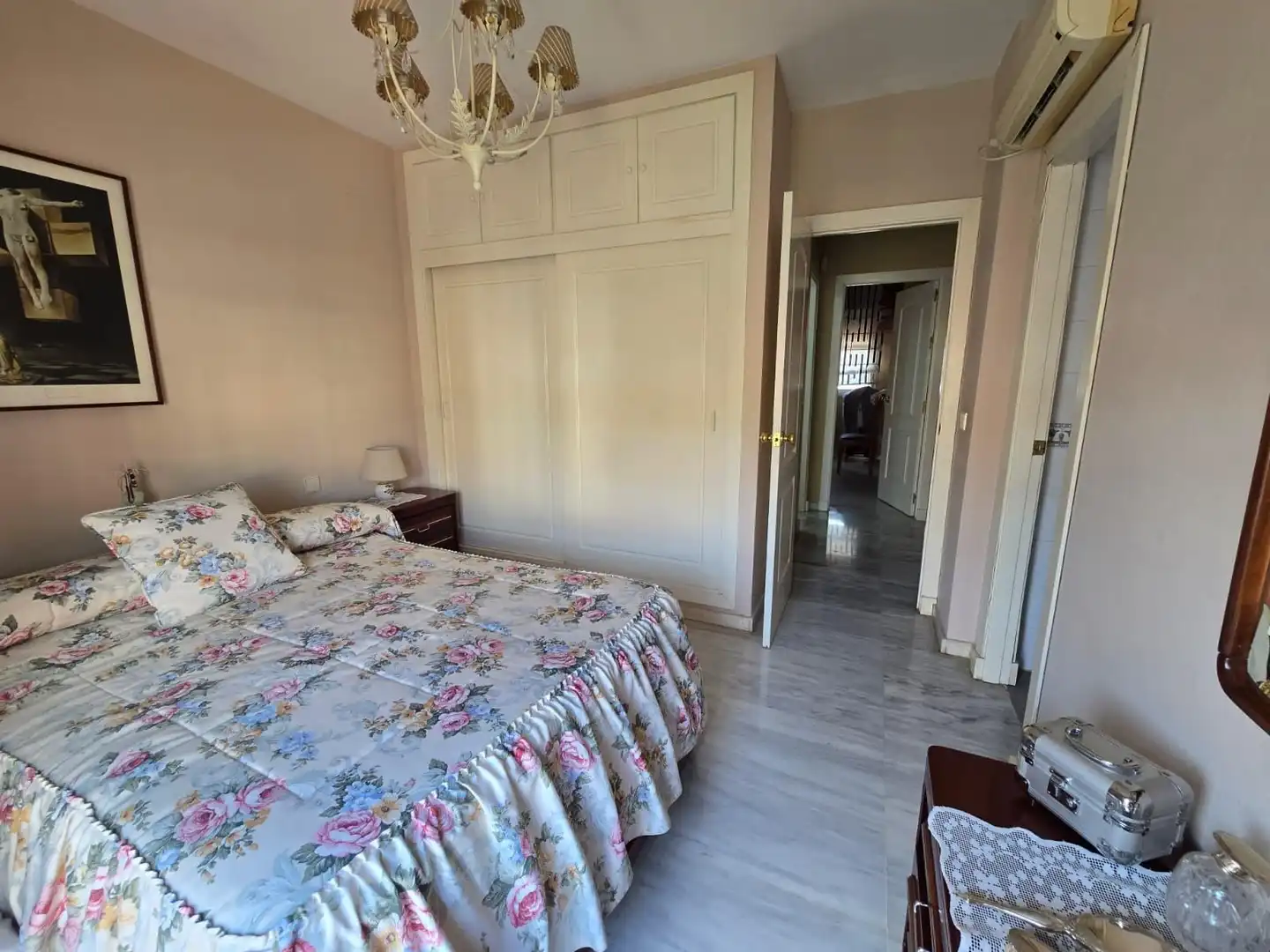 Habitación de Casa adosada en venta en Castilleja de la Cuesta con Aire acondicionado, Trastero y Balcón