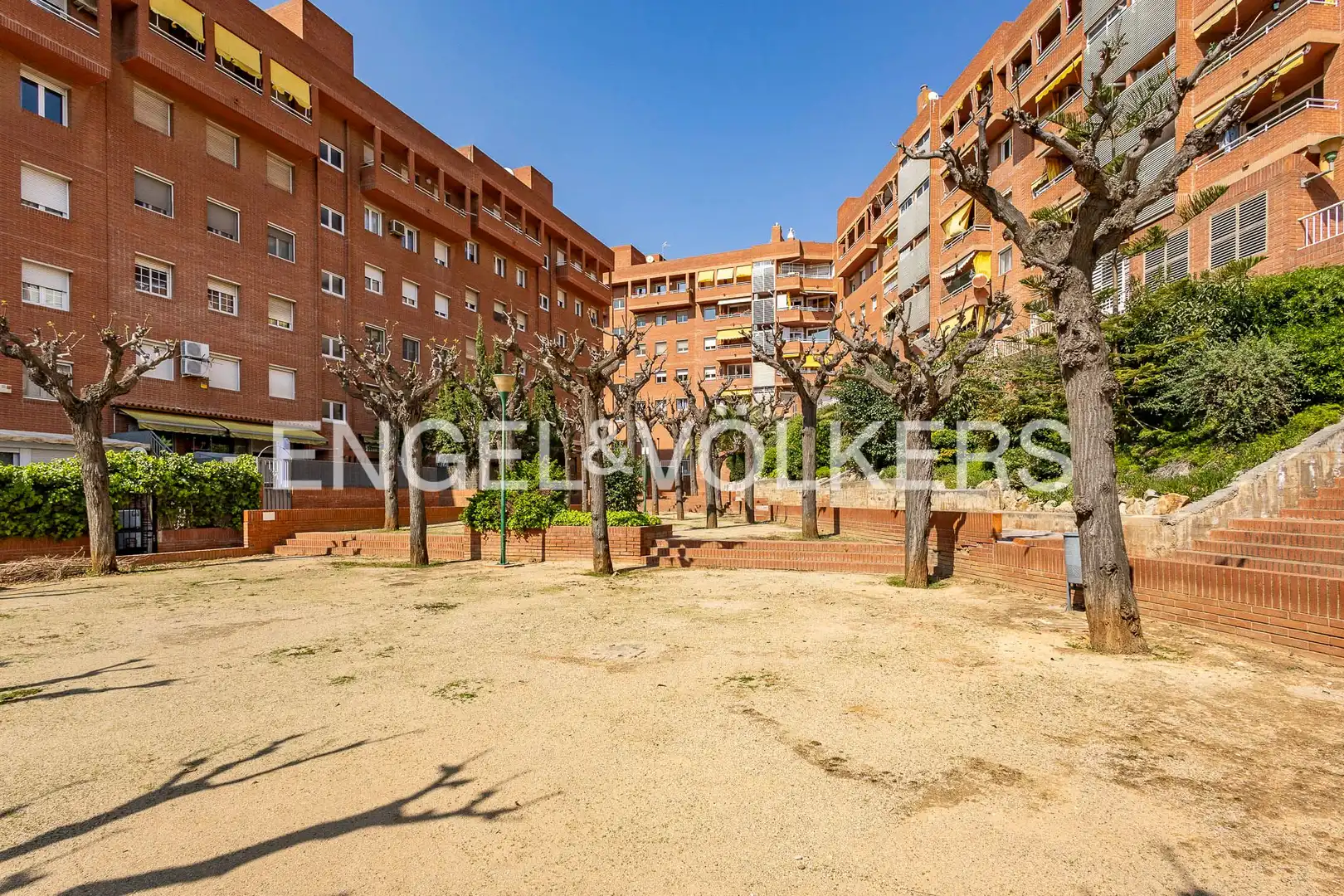 Exterior view of Flat for sale in Sant Joan Despí  with Heating and Terrace