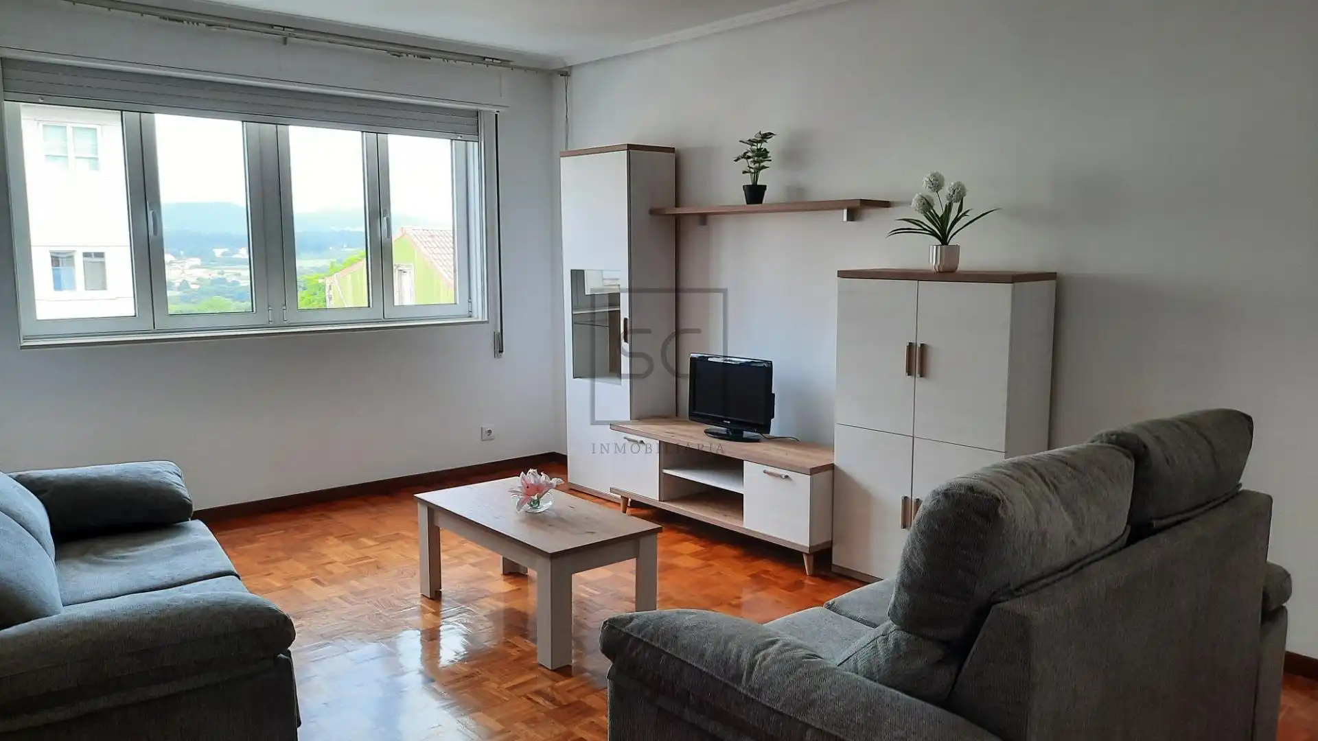 Living room of Flat for rent in Ferrol  with Heating, Terrace and Furnished
