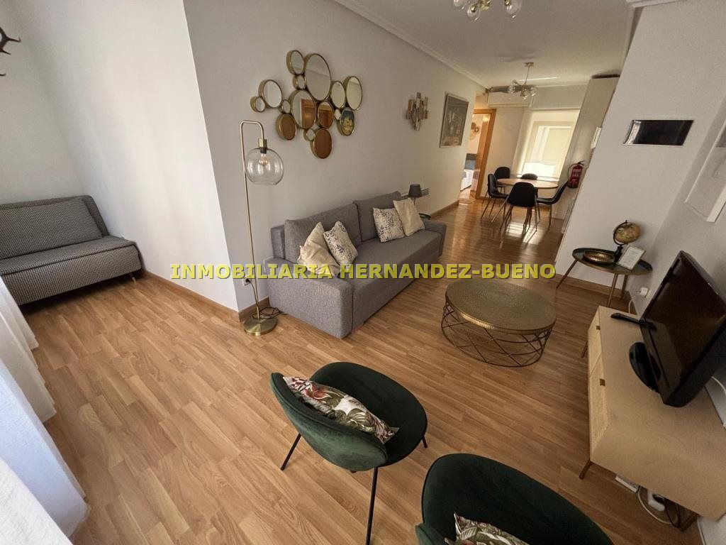 Sala d'estar de Pis en venda en Salamanca Capital amb Aire condicionat i Calefacció