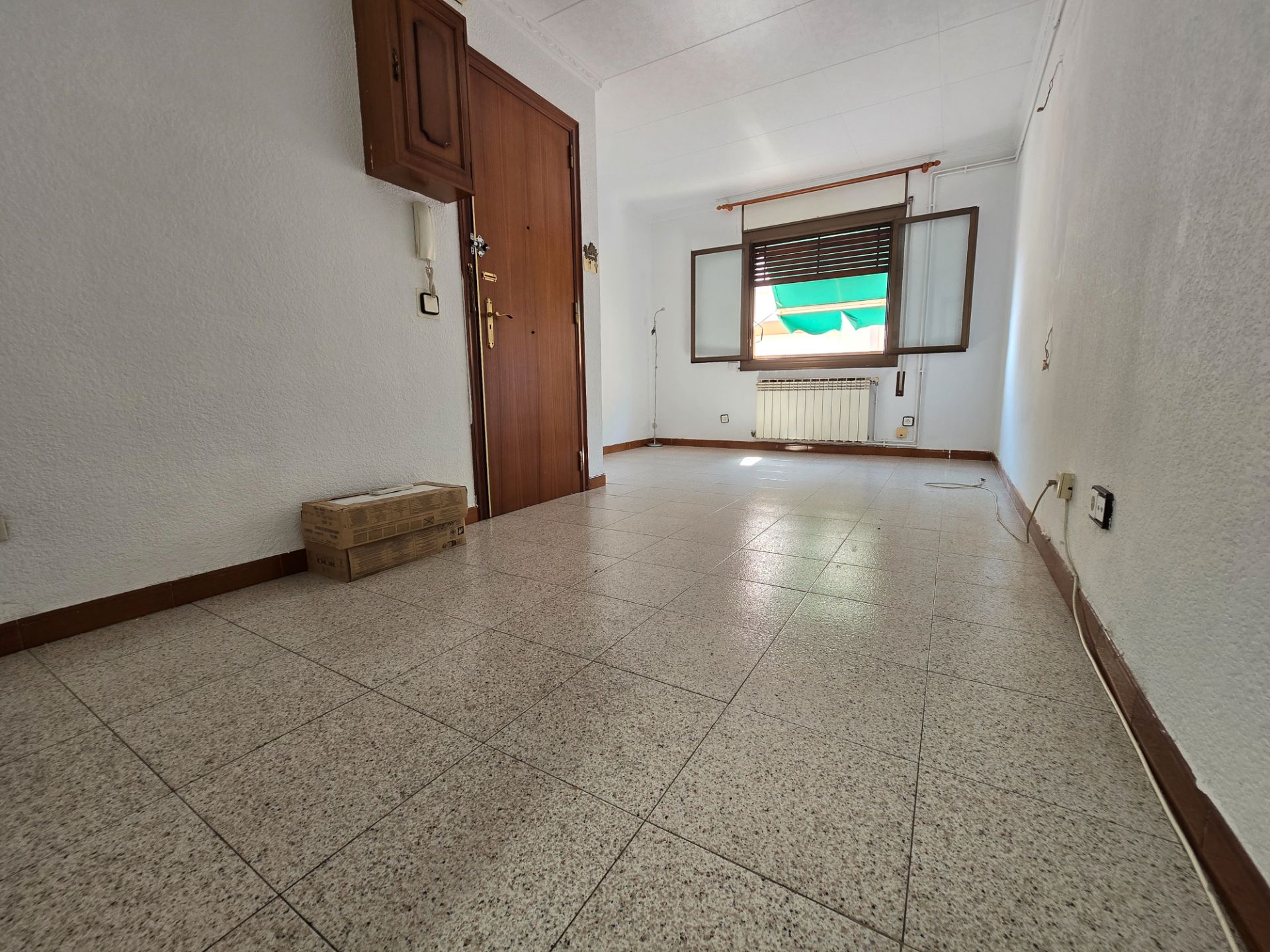 Living room of Flat for sale in  Barcelona Capital