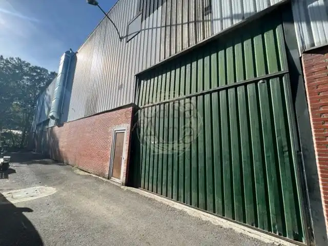 Exterior view of Industrial buildings for sale in Basauri 