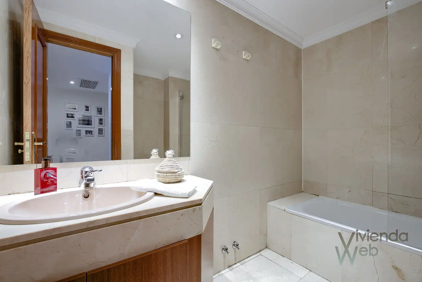 Badezimmer von Wohnungen zur Miete in Madrid mit Klimaanlage, Heizung und Privatgarten