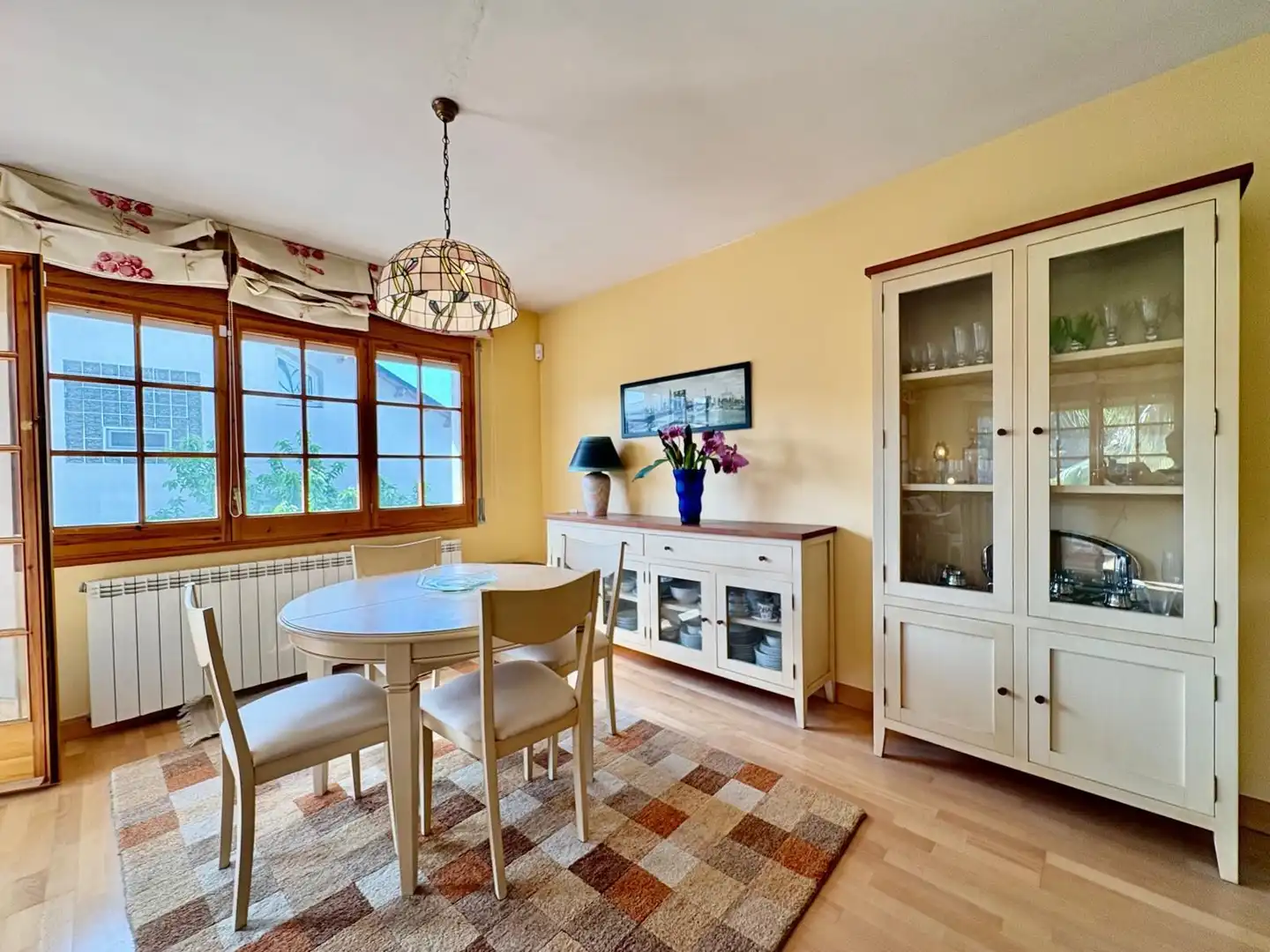 Comedor de Casa o chalet en venta en Lliçà d'Amunt con Aire acondicionado, Calefacción y Jardín privado
