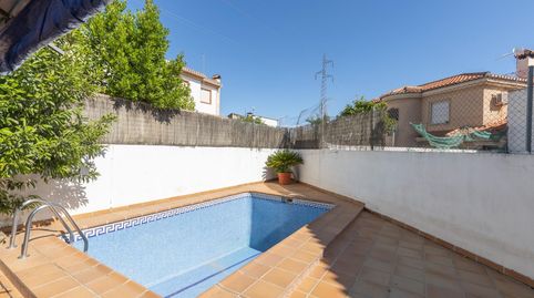 Foto 2 de Casa adosada en venta en Calle de Fátima, Híjar, Las Gabias
