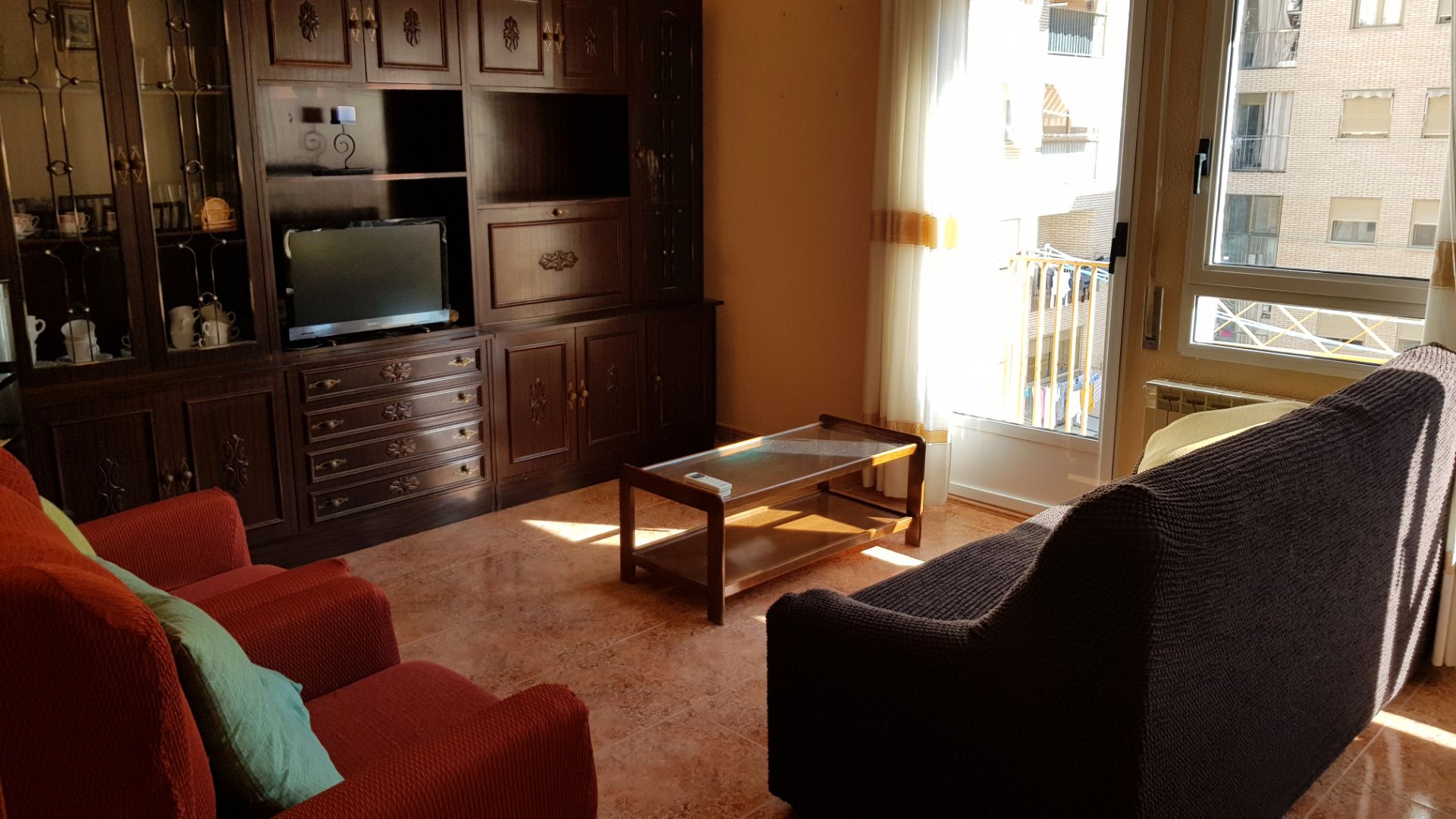 Living room of Flat for sale in  Huesca Capital  with Air Conditioner, Heating and Furnished