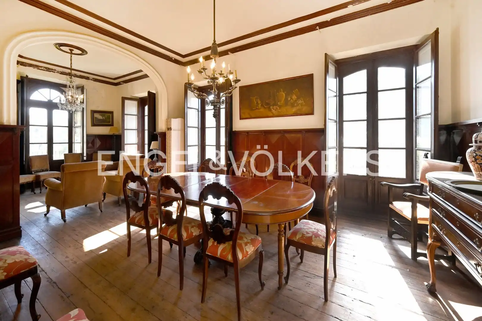 Comedor de Casa o chalet en venta en Laredo con Calefacción, Jardín privado y Trastero