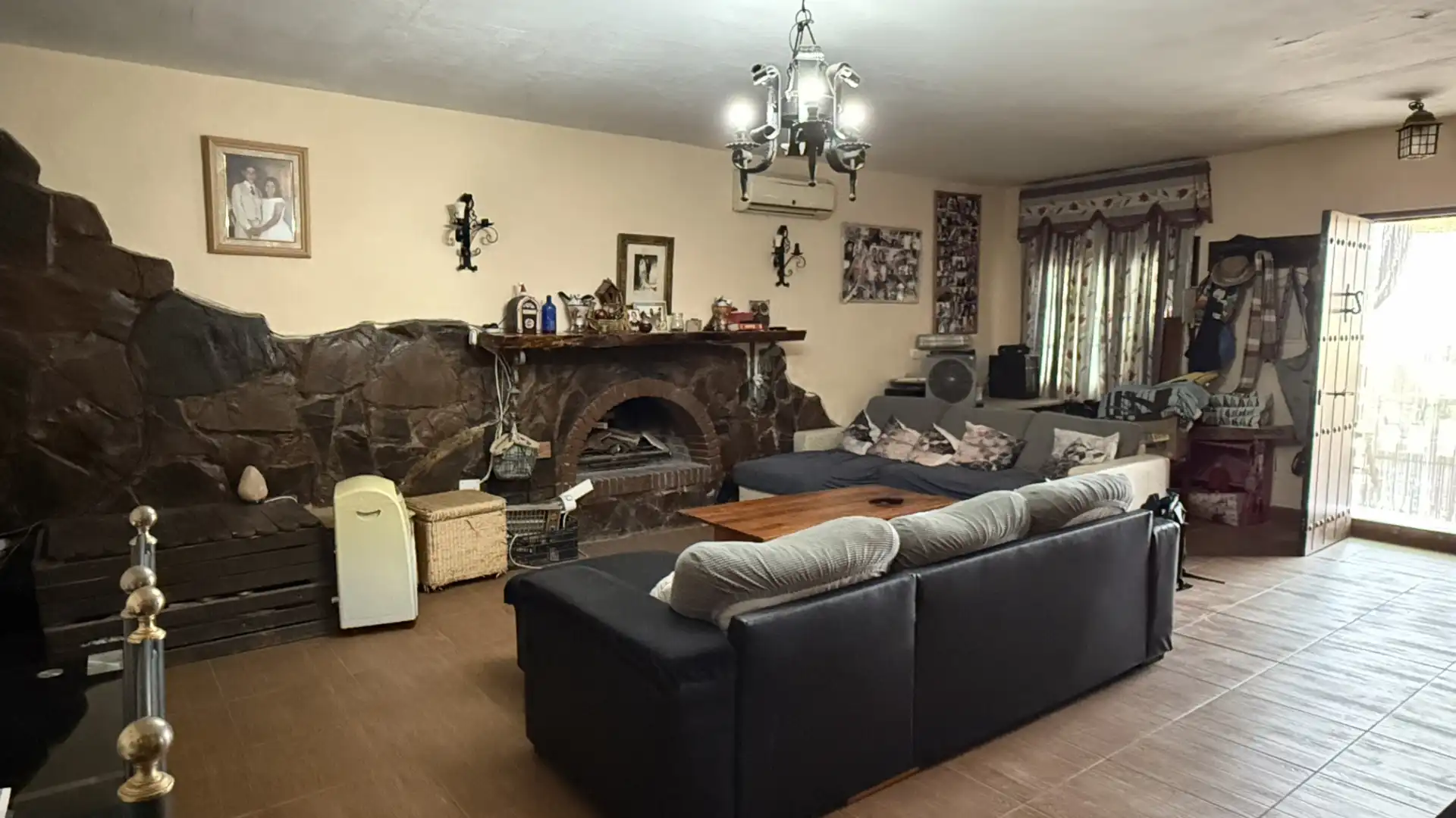 Living room of Houses for sale in Alhaurín de la Torre  with Air Conditioner, Private garden and Terrace