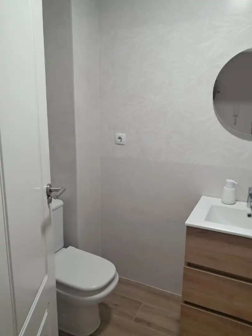 Bany de Apartament de lloguer en Torrox amb Aire condicionat, Calefacció i Terrassa