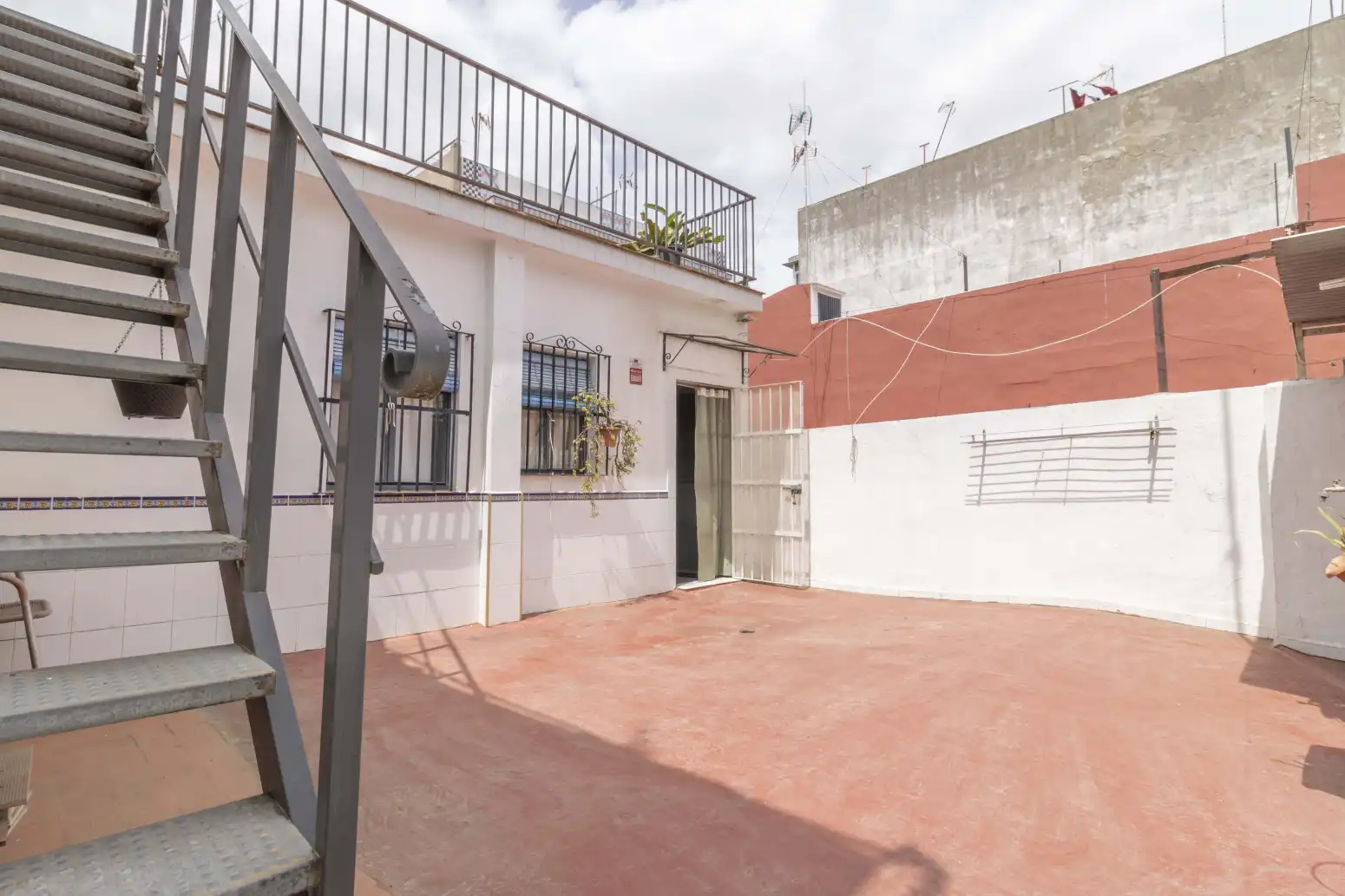 Exterior view of Detached homes for sale in Sevilla  with Air Conditioner, Terrace and Balcony