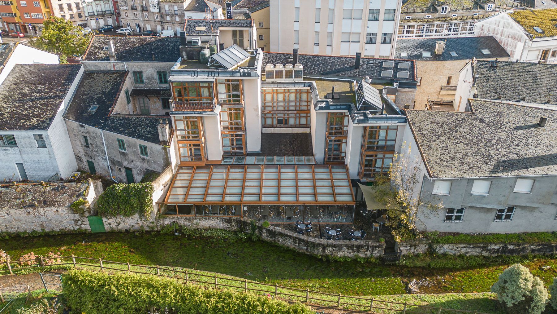 Vista exterior de Local en venda en O Valadouro   amb Moblat