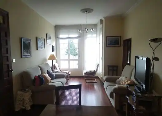 Casa adosada en venta en Praza de Bugallal, Ponteareas