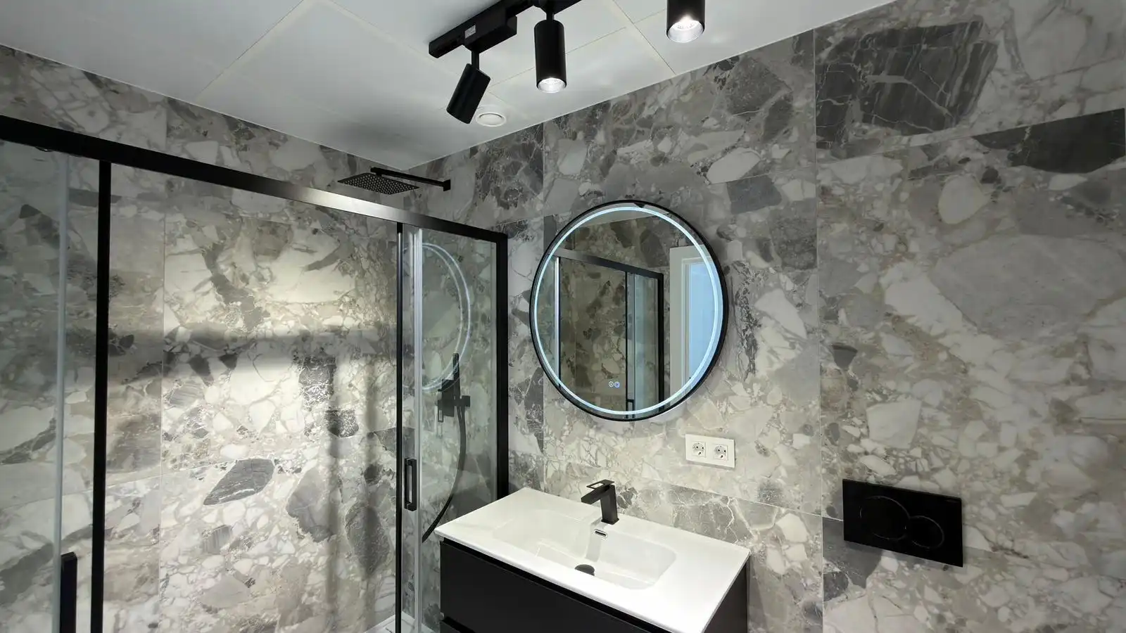 Bany de Apartament en venda en Finestrat amb Aire condicionat, Calefacció i Terrassa
