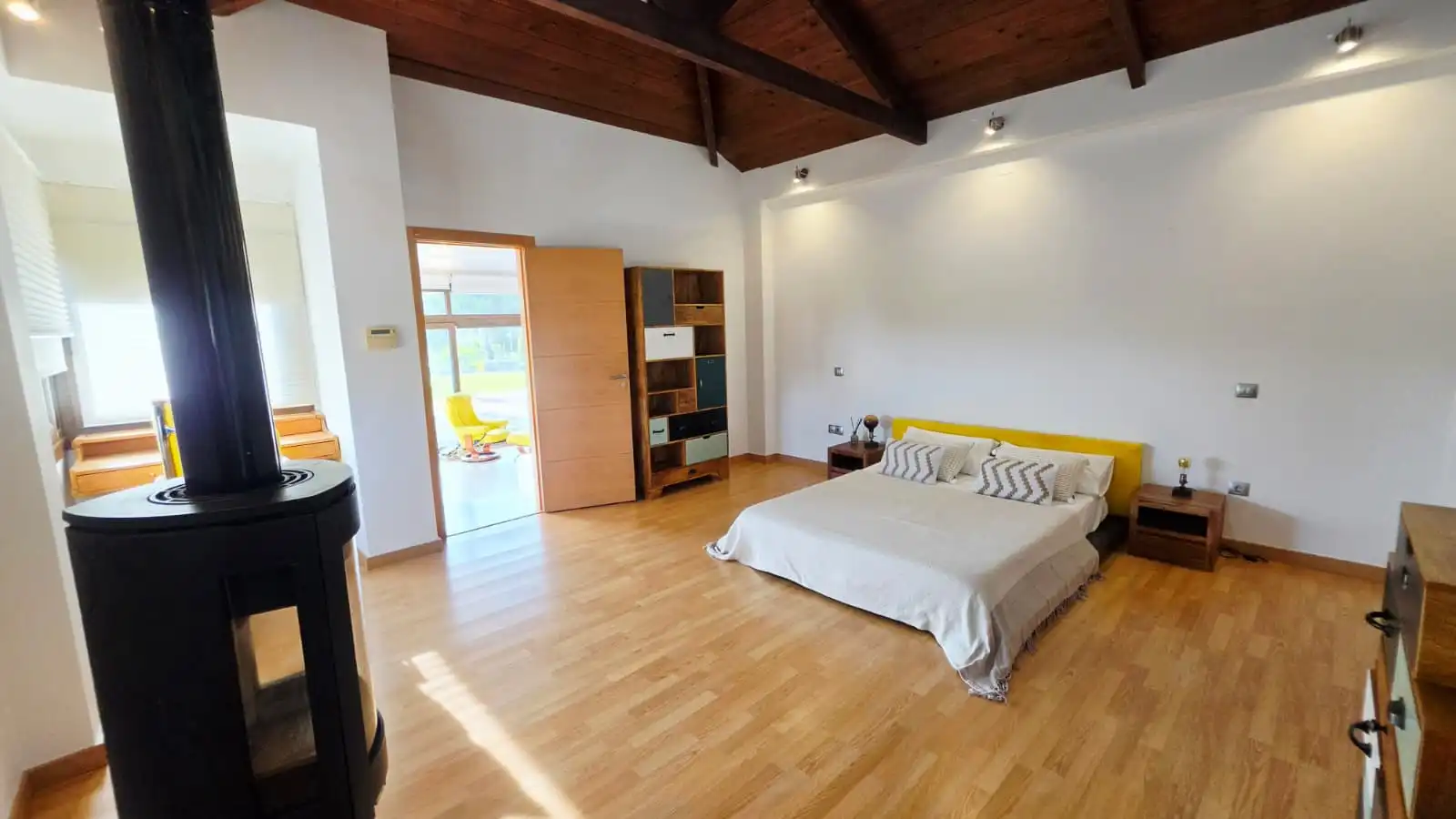 Sala d'estar de Casa o xalet en venda en Fuengirola amb Aire condicionat, Jardí privat i Terrassa